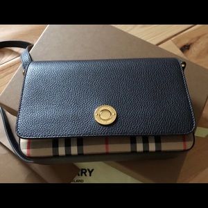 Burberry (in Box NEW condition)